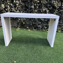 White Desk (L47.5”x W16”x H30.75”)