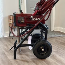 Paint Sprayer / Titan 1040T