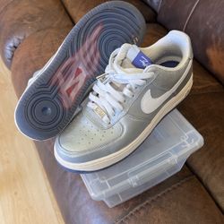 Nike Air Force  Size 9