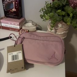 Women Jordan Fanny Pack