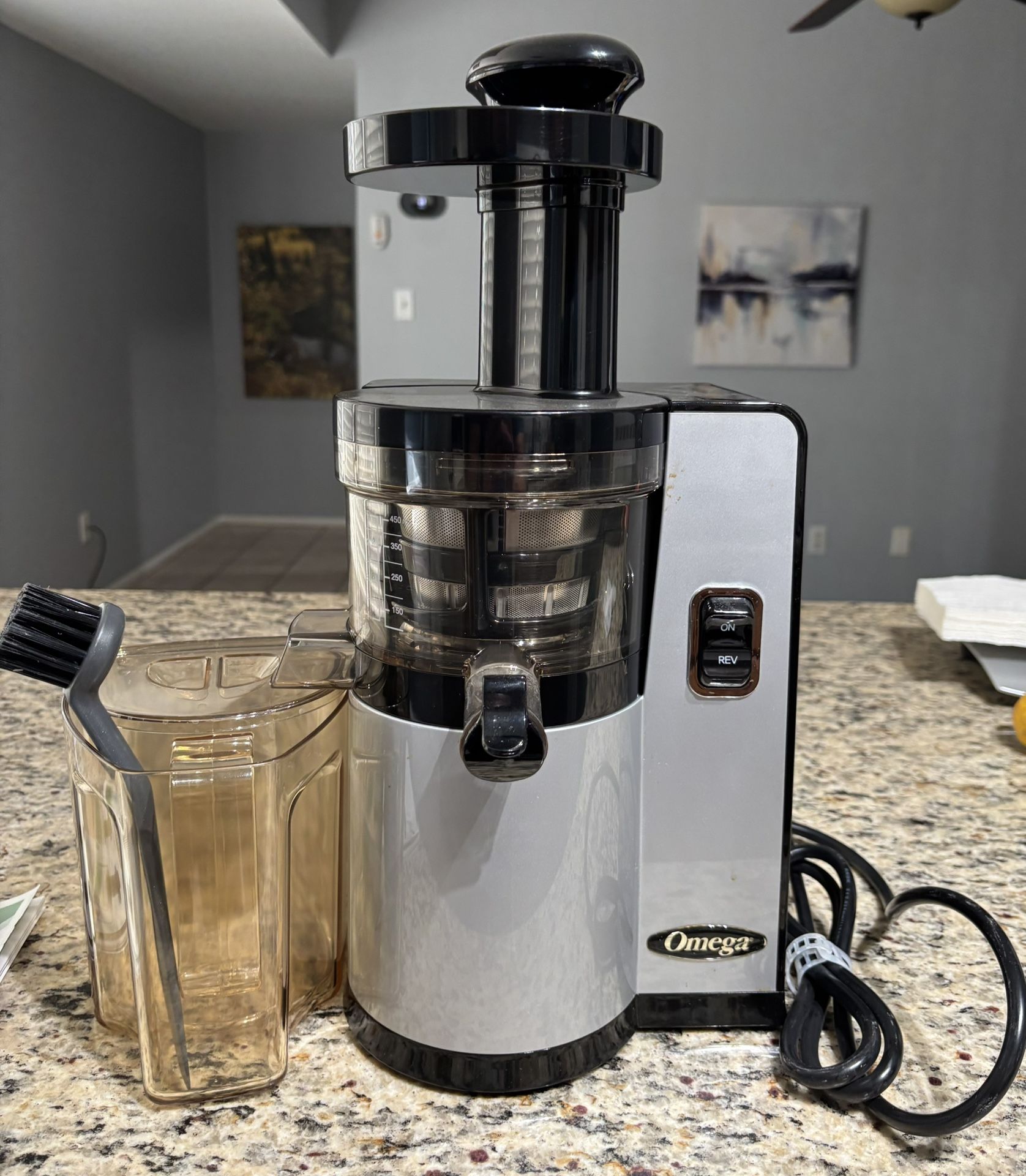 Omega Slow Juicer – LIKE NEW - $170.00