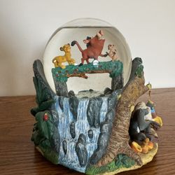 Disney Lion King “Hakuna Matata” Snowglobe