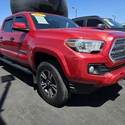 2017 TOYOTA TACOMA DOUBLE CAB TRD SPORT 4D 6FT 