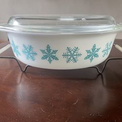 Pyrex Serving Dish