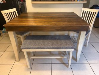 Farmhouse table