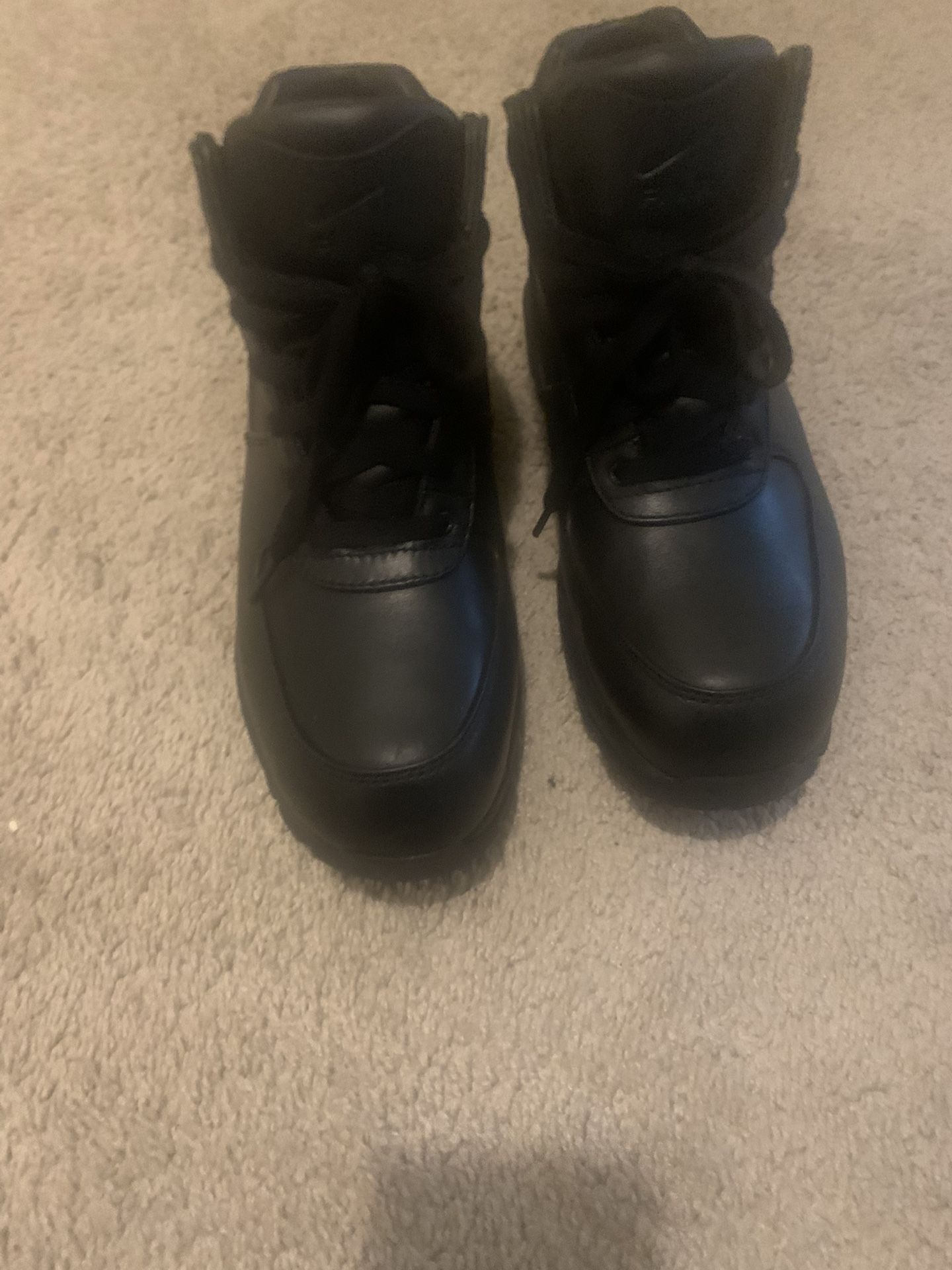 Nike Boots 10.5$100