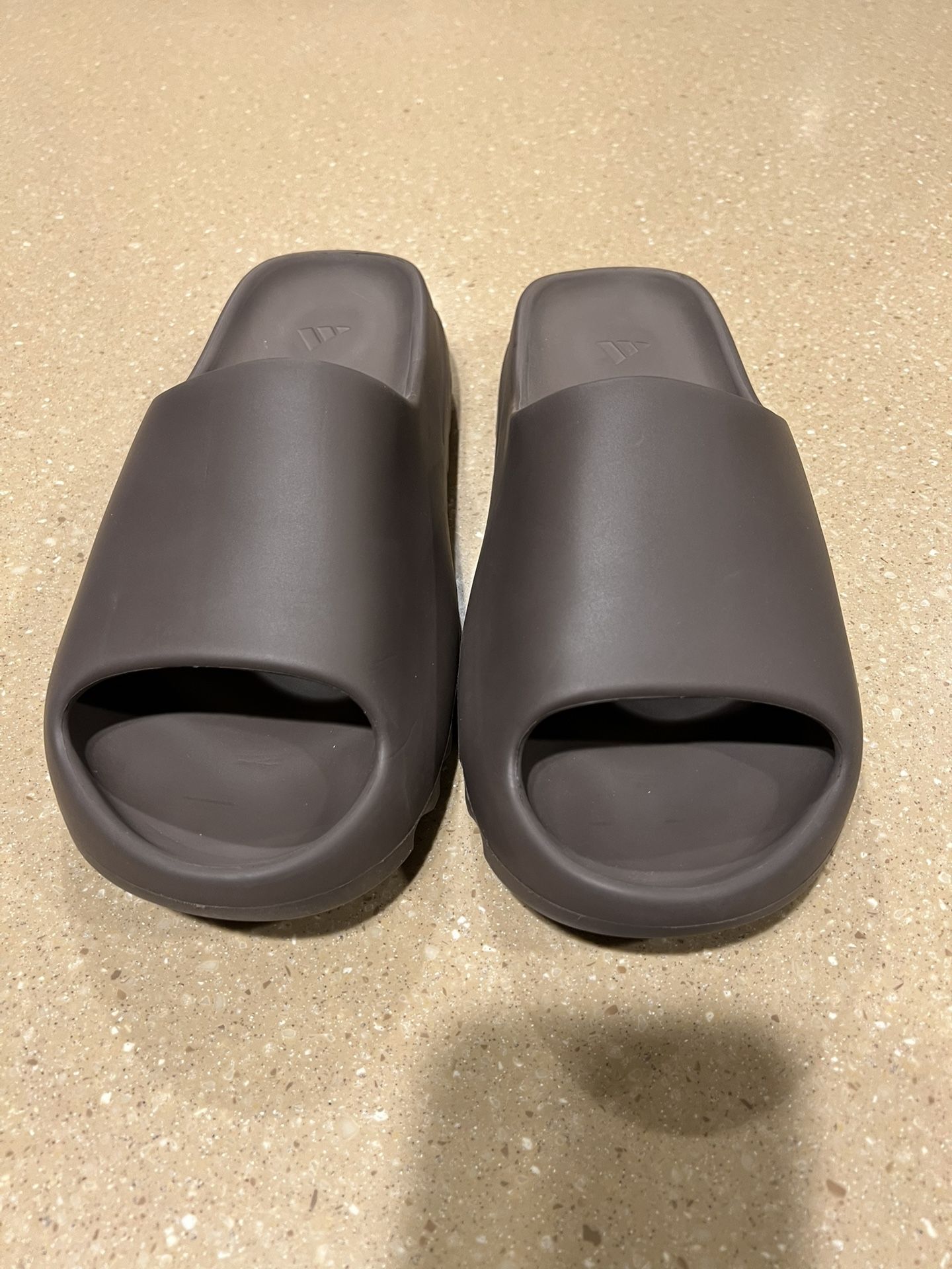 Adidas Yeezy Slides Size11 Like New