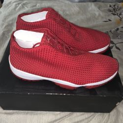 Air Jordans Futures Reds sz. 11.5