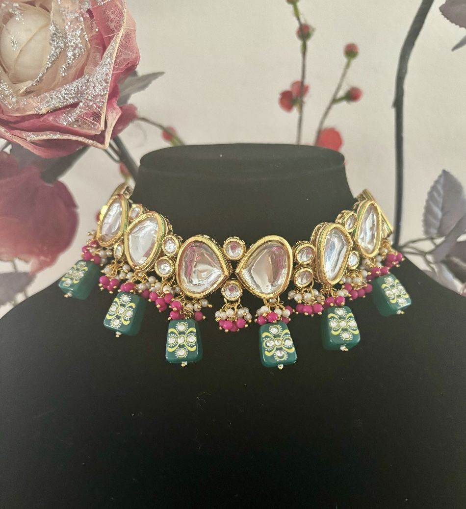 Stunning Fashion Choker Necklace Set