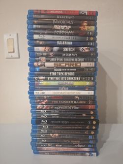 Blu-Ray Lot (30 movies) good condition