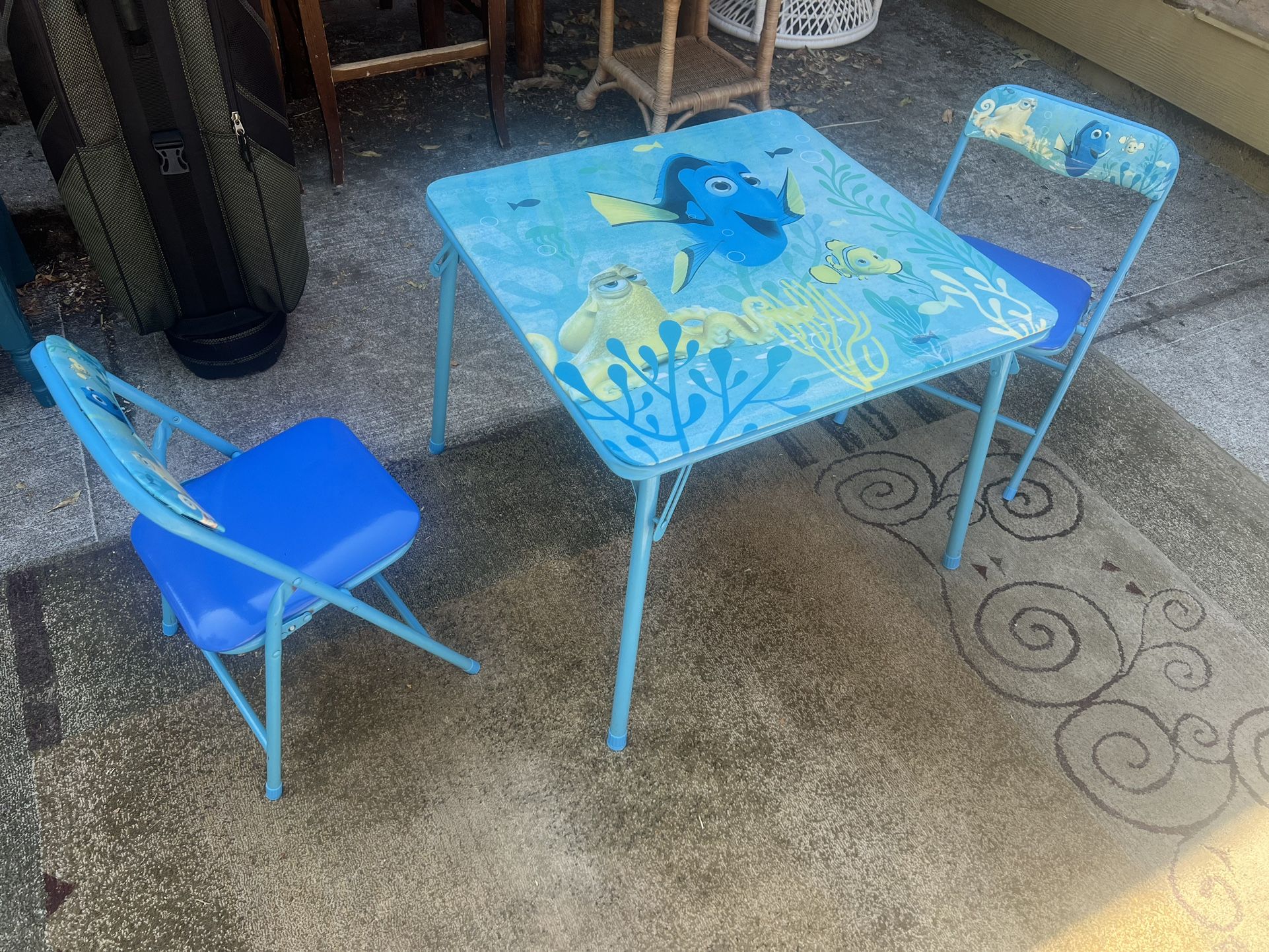 Kid’s / Children’s Finding Nemo Table & Chair Set