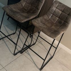 Set Of 4 Bar Stools