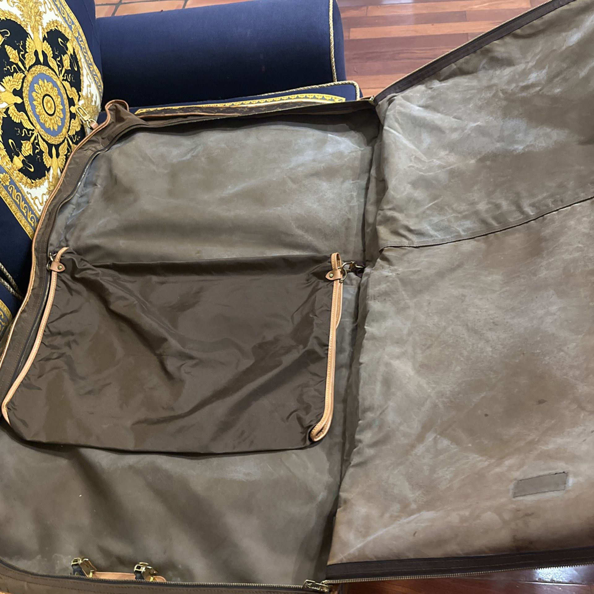 Louis Vuitton Garment Travel Bag