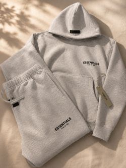 LIGHT OAT ESSENTIAL SWEATS