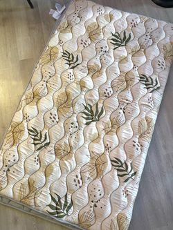 KIDS/BABYS PLAY MAT FOR FLOOR