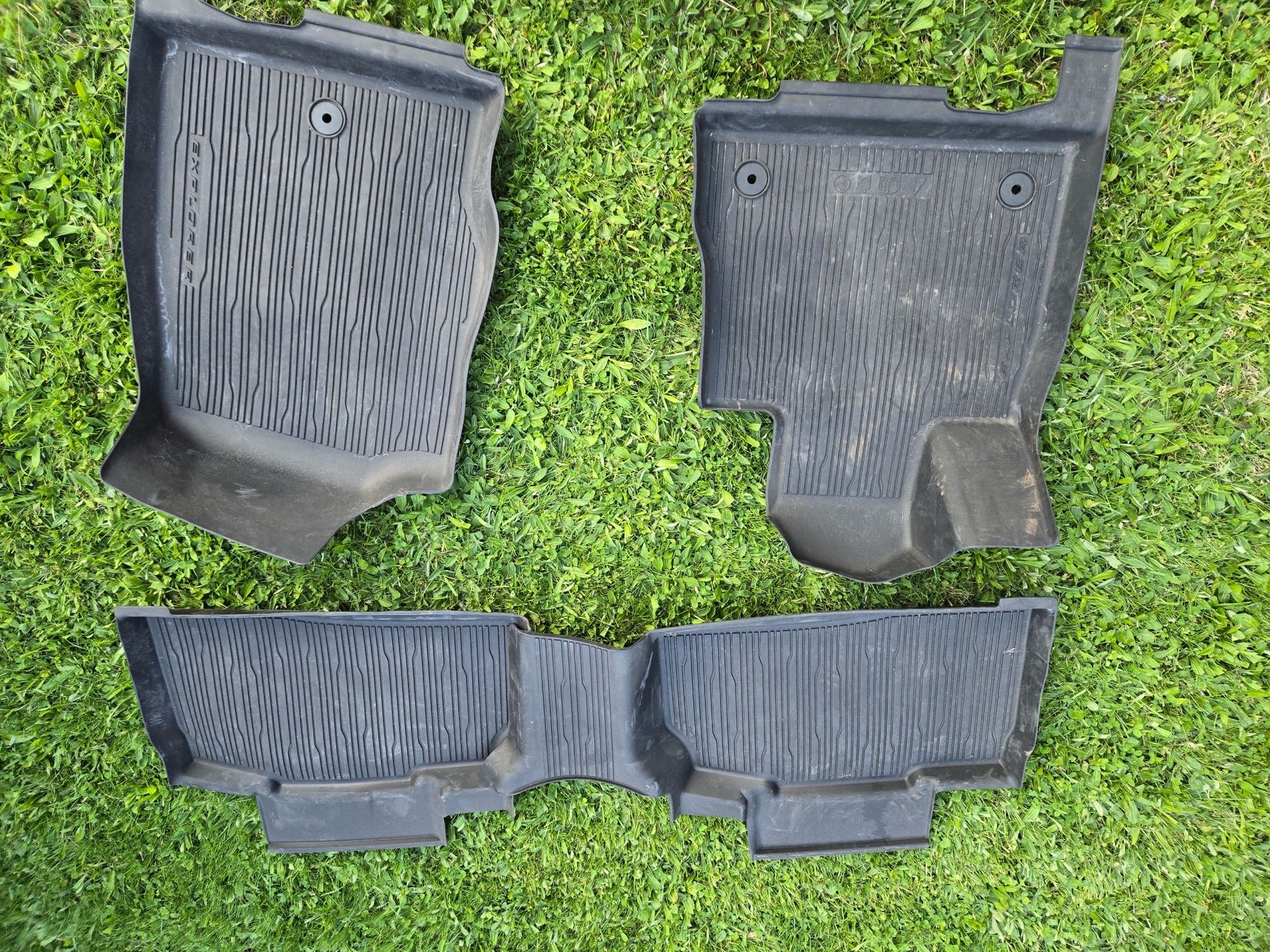 2020 Ford Explorer Floor Mats