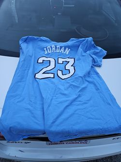 Tee shirt