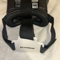 Virtual Reality w/ Phone Insert 