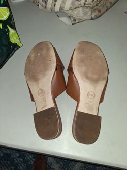 Michael cores sandals