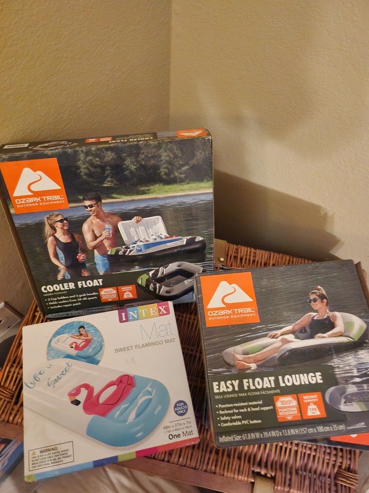 2 LG Floats 1 Float Cooler