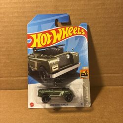 Hot Wheels Land Rover Series II (Milwaukie,OR)