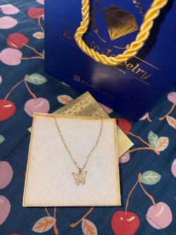 Gold necklace