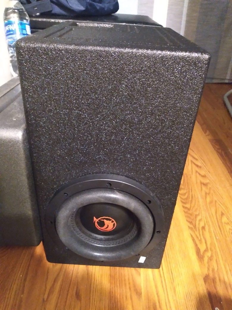 Q Bomb Car Speaker