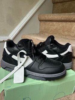 Off-White Out of Office 10’5