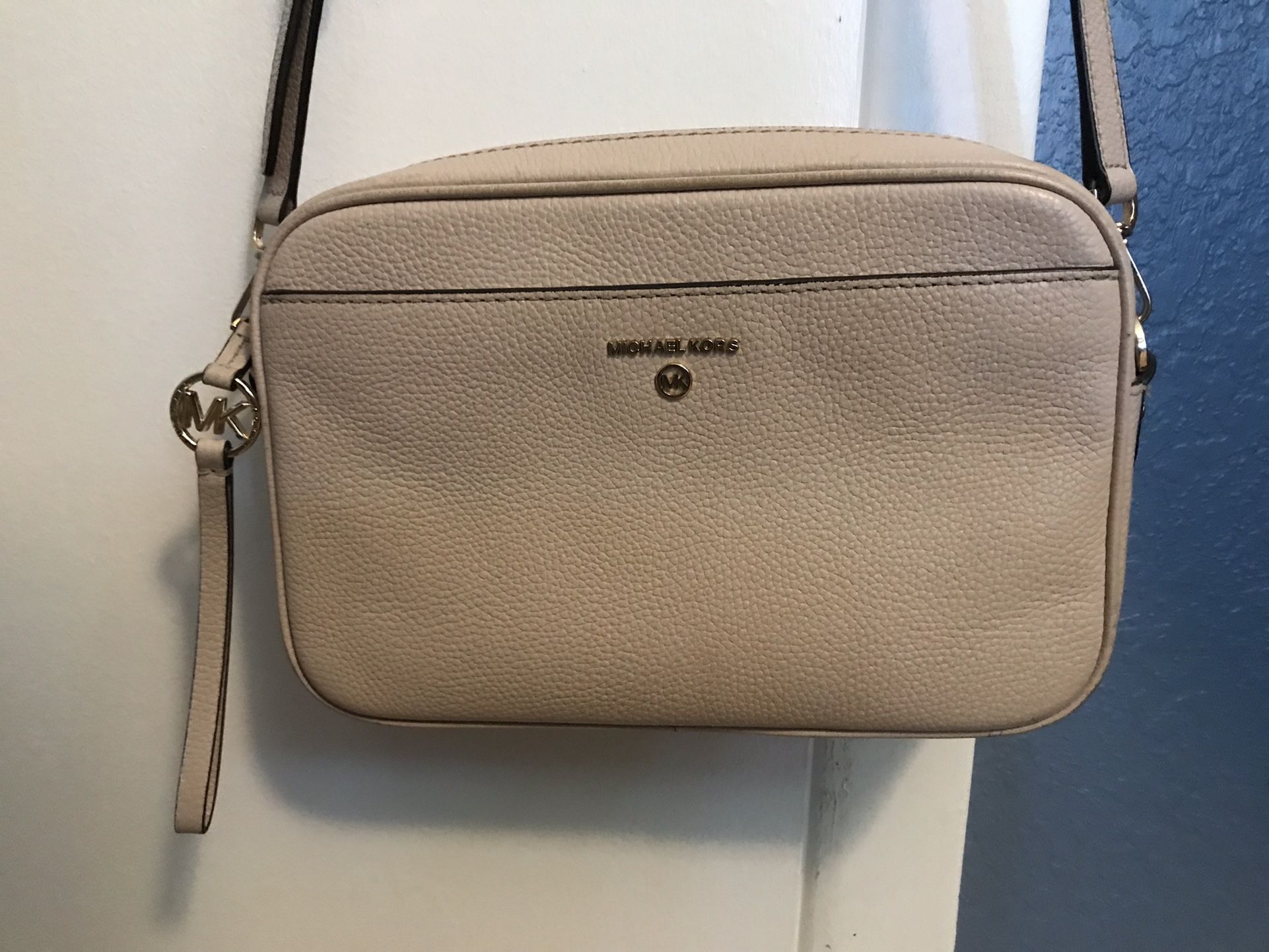 Small Pale Pink Michael Kors Purse