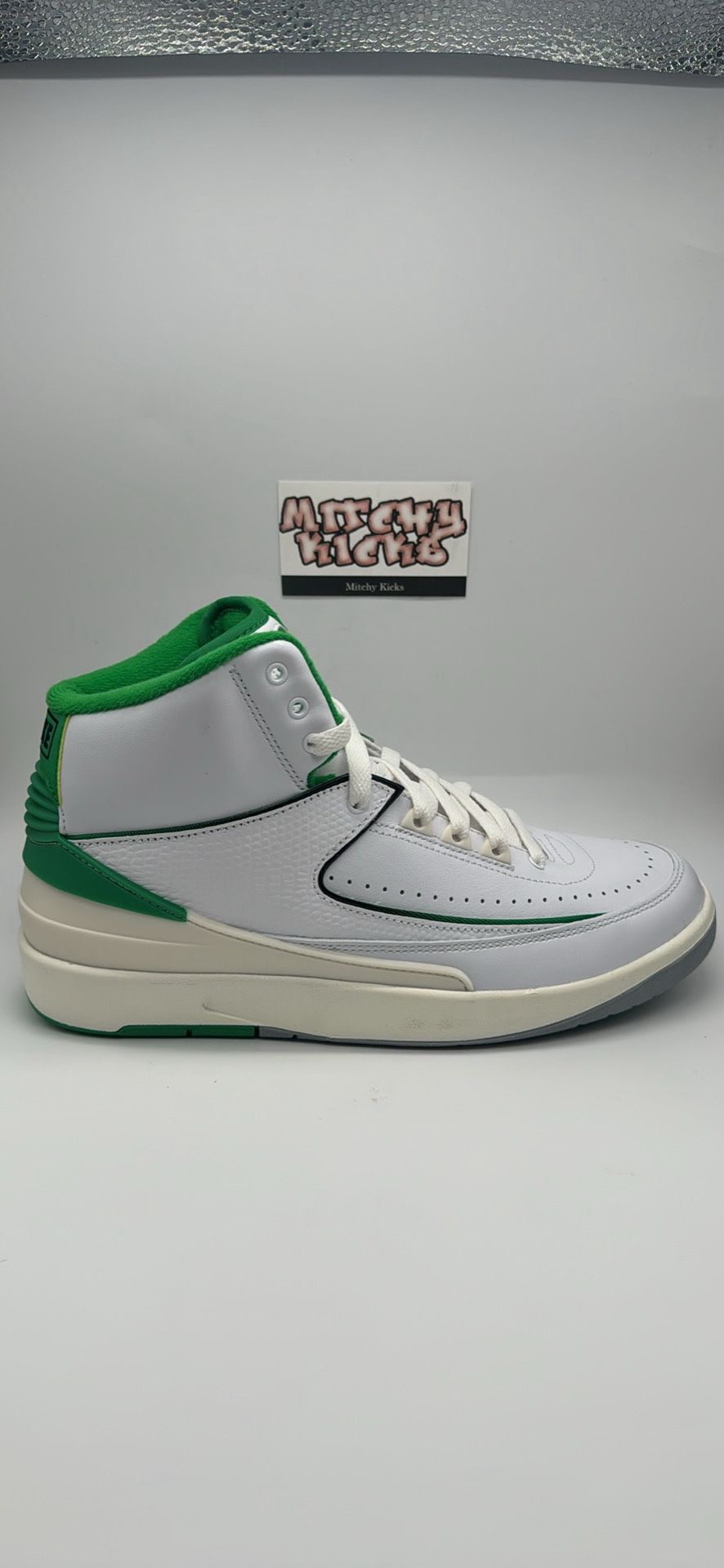 Jordan 2 Retro Lucky Green Sz. 8.5