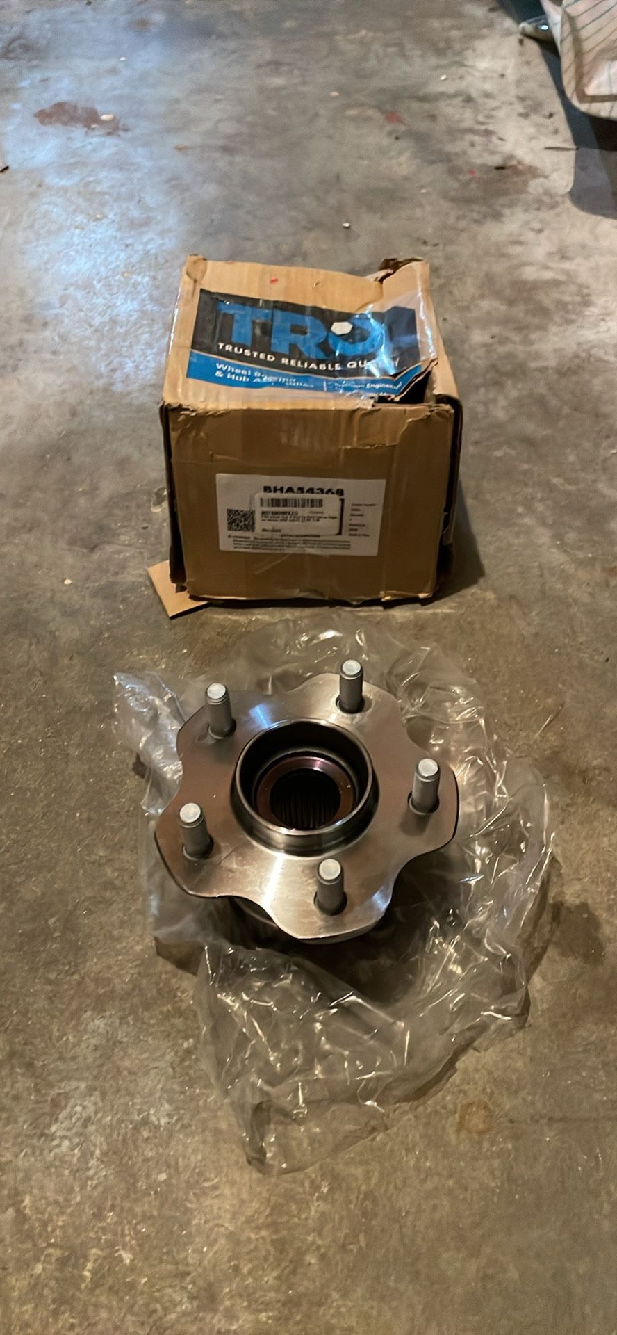 TRQ Wheel Hub & Bearing Rear Left or Right for Nissan 370Z Infiniti EX FX G M