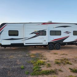 2016 stealth 32ft toy hauler 16ft garage fits maverick R & Pro R