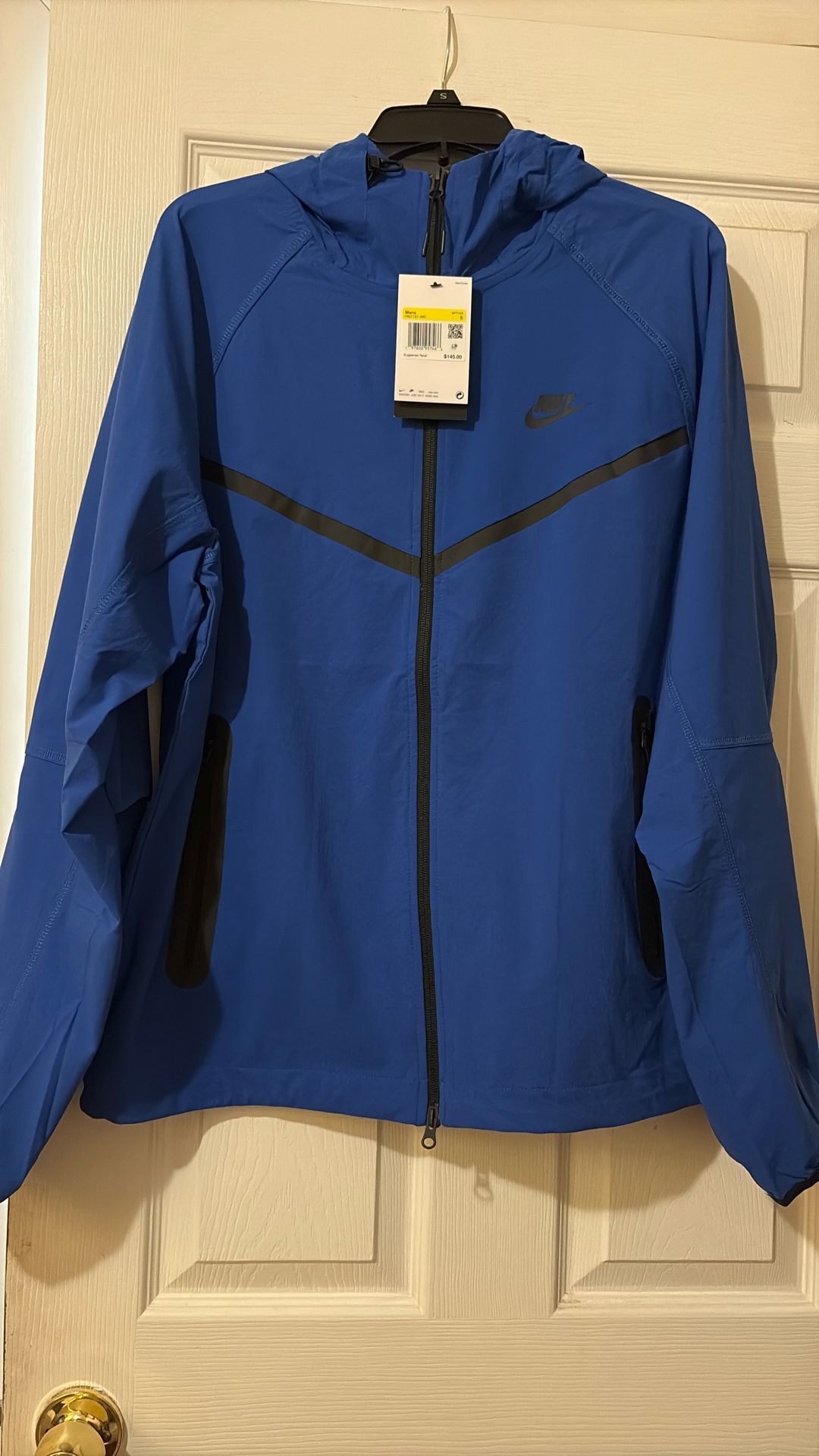 NIKE TECH WINDBREAKER NWT