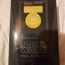 A NICE...NEW...STAR WARS...MEDAL OF YAVIN 