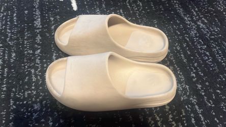 Adidas Yeezy Slide Bone