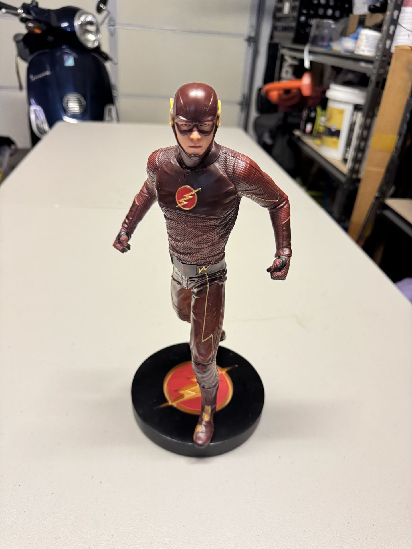 DC Collectibles The Flash Statue