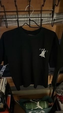 Amirir T shirt size large
