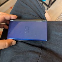 Modded DS Lite With R 4 Card 