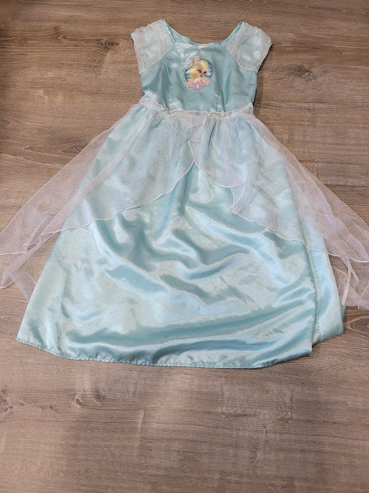 Elsa dress size 7/8