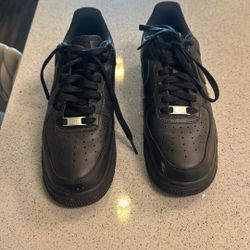 Nike Air Force Men’s Size 9