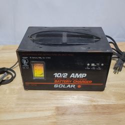 Vintage Solar 10/2 Amp Battery Charger 6 & 12 Volt Dual Range Automatic Preowned