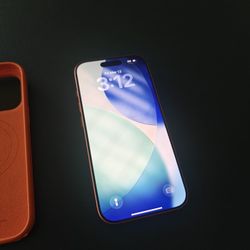 iPhone 17 Pro Orange 256gb UNLOCKED 