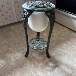Vintage 2 Tier Cast Iron Floral Plant Stand Pedestal 25" Removable Trivet Plate