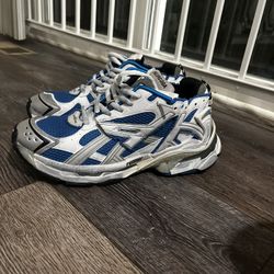 Balanciaga runners “Blue”