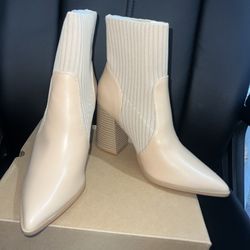 Size 7 Women’s Boots