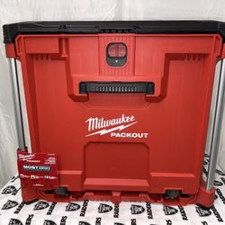 Milwaukee PACKOUT 19 in. Rolling Drawer Tool Box