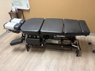 Syntropy Chiropractic Adjusting Table – Elevation, Incline & Drops