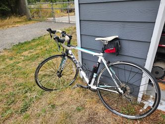 Trek Lexa womans road bike