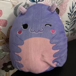 Small squid like thing squishmallow