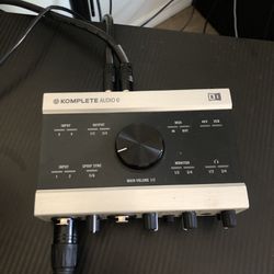 Komplete Audio Interface 